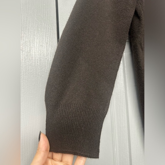 Neiman Marcus Cashmere Collection Sweater - Picture 2 of 5